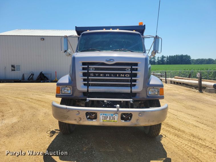 image for item FU0035 2005 Sterling L7500 dump truck