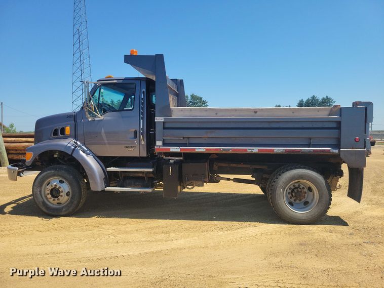 image for item FU0035 2005 Sterling L7500 dump truck
