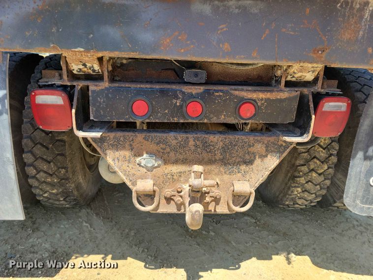 image for item FU0035 2005 Sterling L7500 dump truck