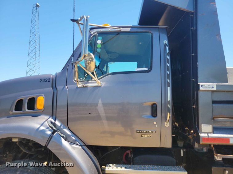 image for item FU0035 2005 Sterling L7500 dump truck