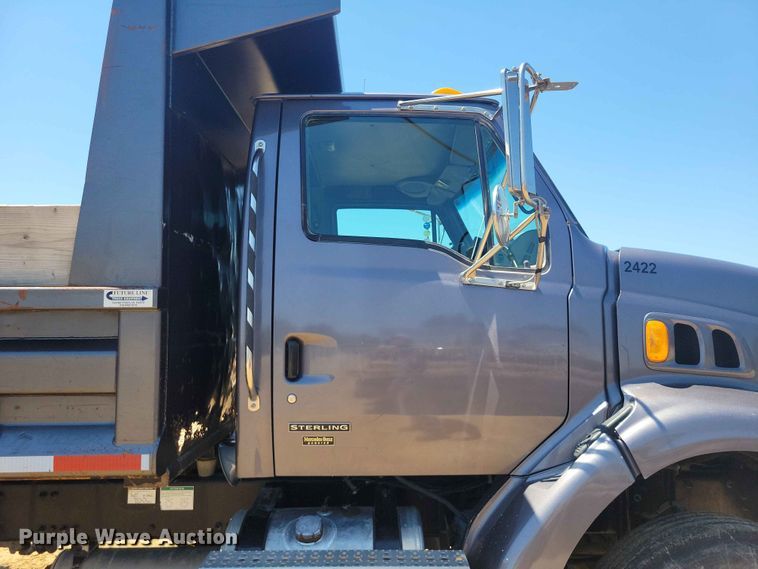 image for item FU0035 2005 Sterling L7500 dump truck