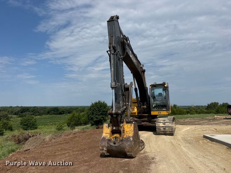 image for item HI9386 2014 John Deere 210G LC excavator