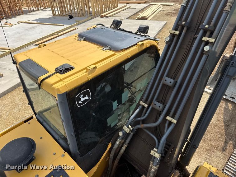 image for item HI9386 2014 John Deere 210G LC excavator
