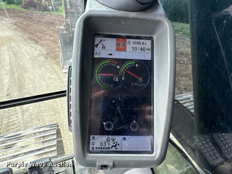 image for item HI9386 2014 John Deere 210G LC excavator