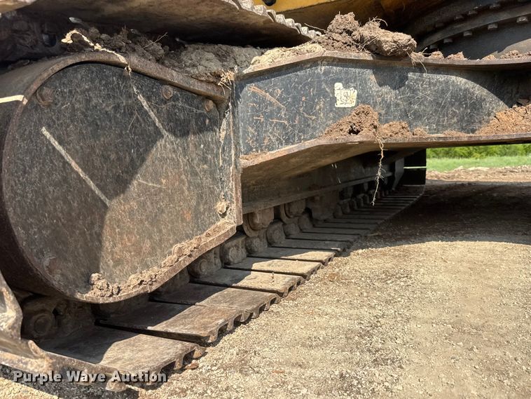 image for item HI9386 2014 John Deere 210G LC excavator