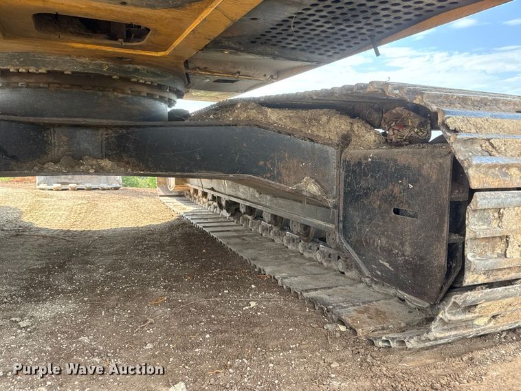 image for item HI9386 2014 John Deere 210G LC excavator