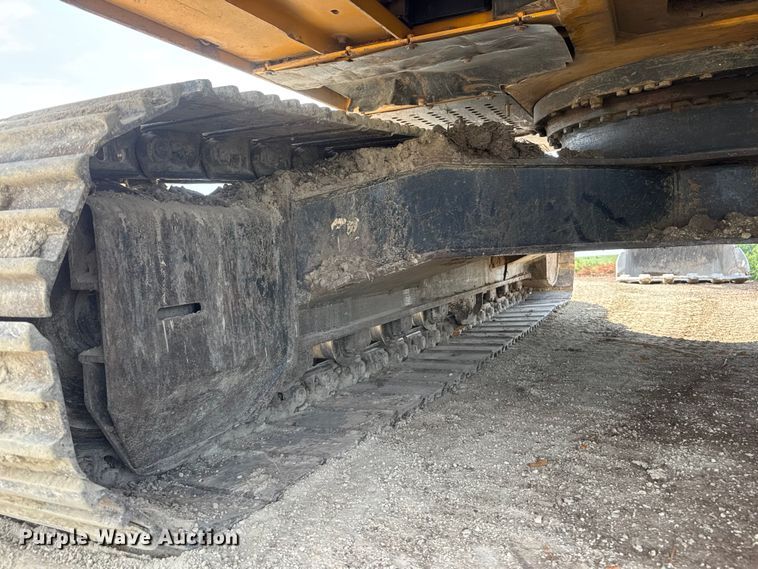 image for item HI9386 2014 John Deere 210G LC excavator