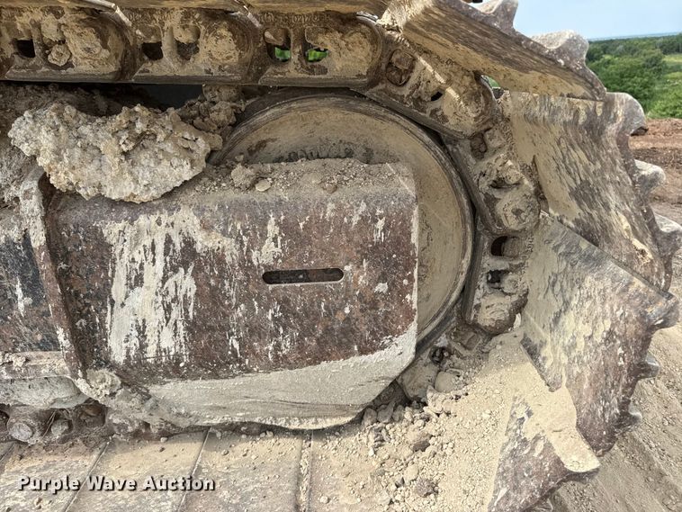 image for item HI9386 2014 John Deere 210G LC excavator