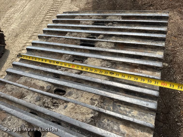 image for item HI9386 2014 John Deere 210G LC excavator