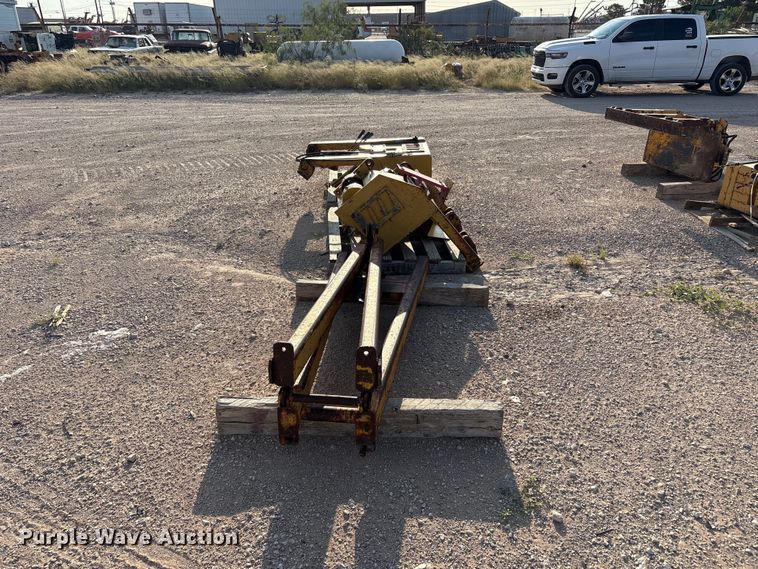 image for item JM9515 Midwestern M10C pipe layer attachment