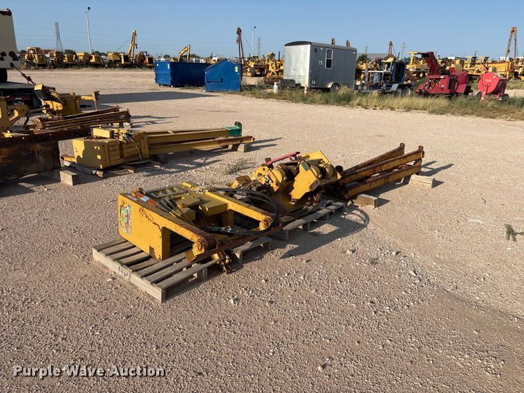 image for item JM9515 Midwestern M10C pipe layer attachment
