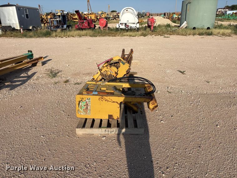 image for item JM9515 Midwestern M10C pipe layer attachment