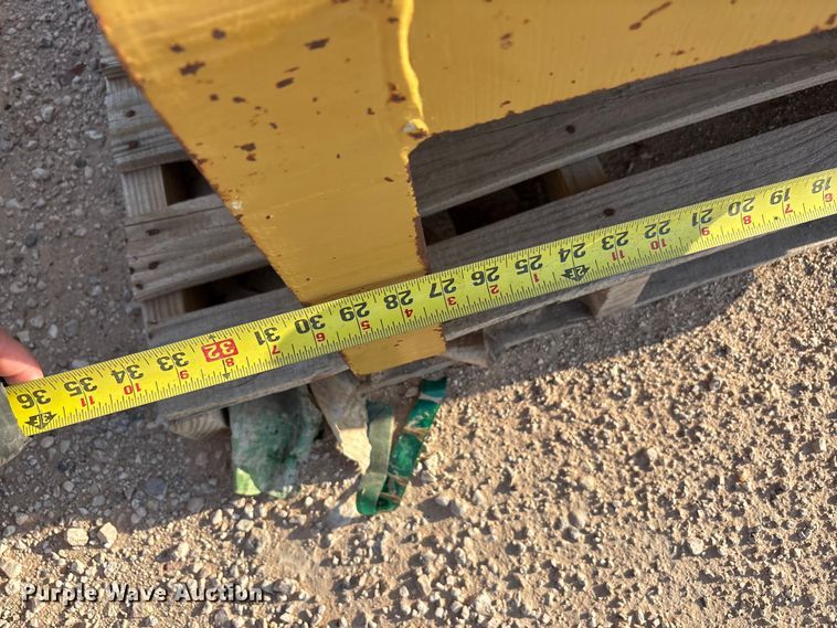 image for item JM9515 Midwestern M10C pipe layer attachment