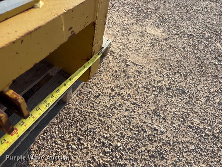 image for item JM9515 Midwestern M10C pipe layer attachment