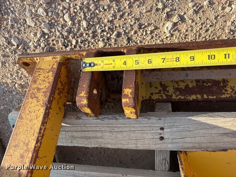 image for item JM9515 Midwestern M10C pipe layer attachment
