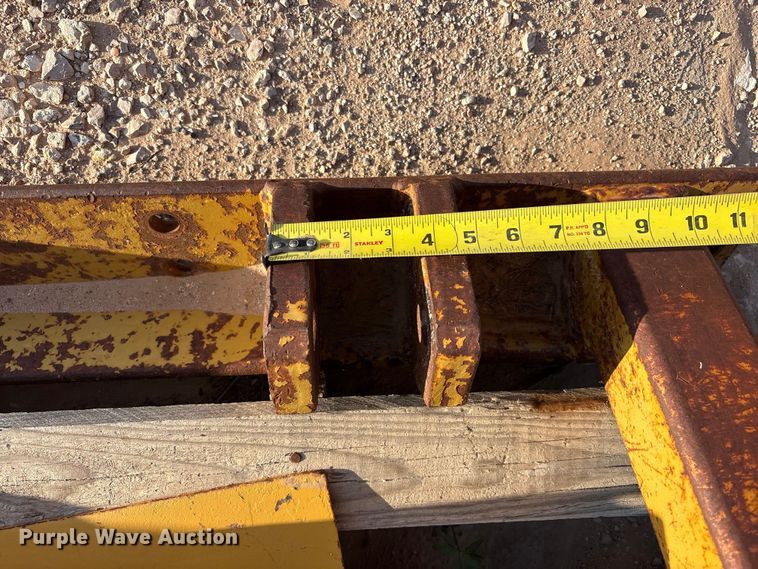 image for item JM9515 Midwestern M10C pipe layer attachment