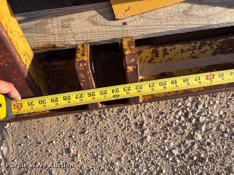 image for item JM9515 Midwestern M10C pipe layer attachment