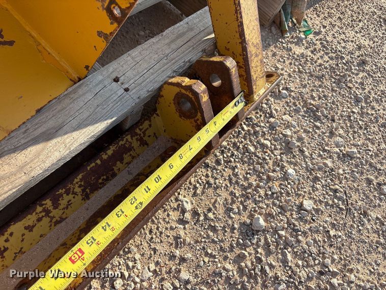 image for item JM9515 Midwestern M10C pipe layer attachment