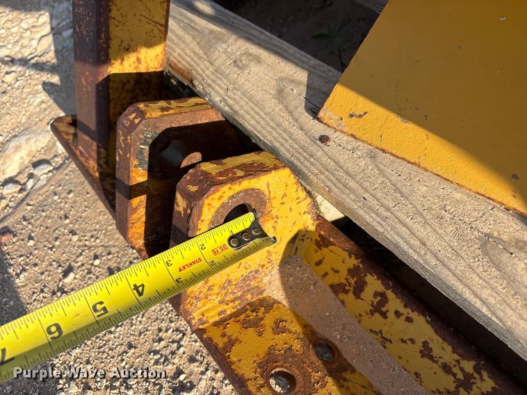 image for item JM9515 Midwestern M10C pipe layer attachment