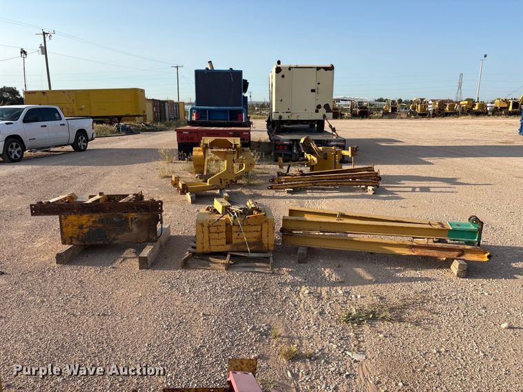 image for item JM9516 Midwestern M206 pipe layer attachment