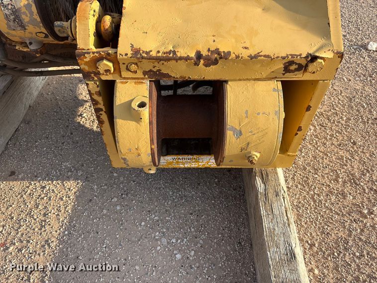 image for item JM9516 Midwestern M206 pipe layer attachment