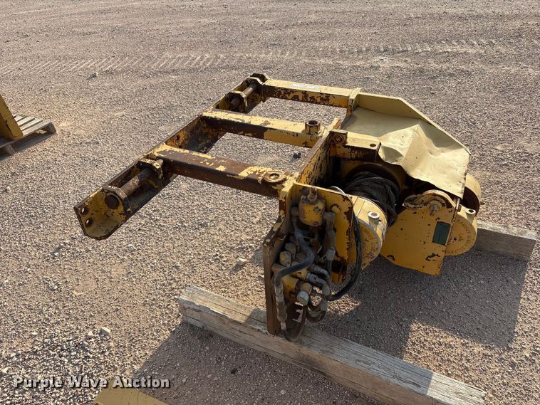 image for item JM9516 Midwestern M206 pipe layer attachment