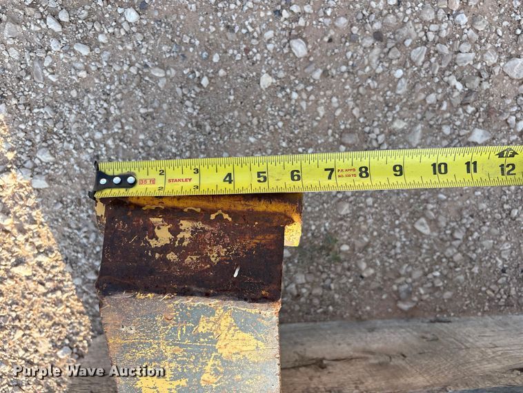 image for item JM9516 Midwestern M206 pipe layer attachment