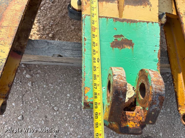 image for item JM9516 Midwestern M206 pipe layer attachment