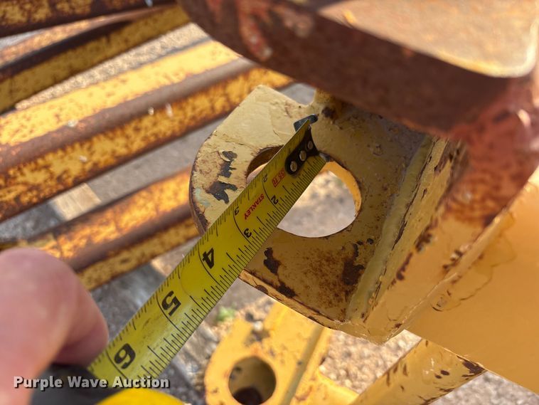 image for item JM9517 Midwestern M250C pipe layer attachment