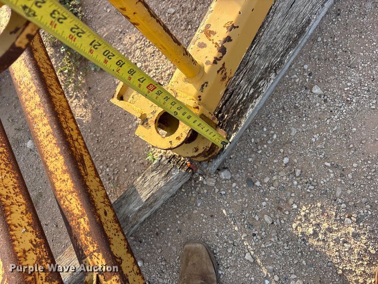 image for item JM9517 Midwestern M250C pipe layer attachment