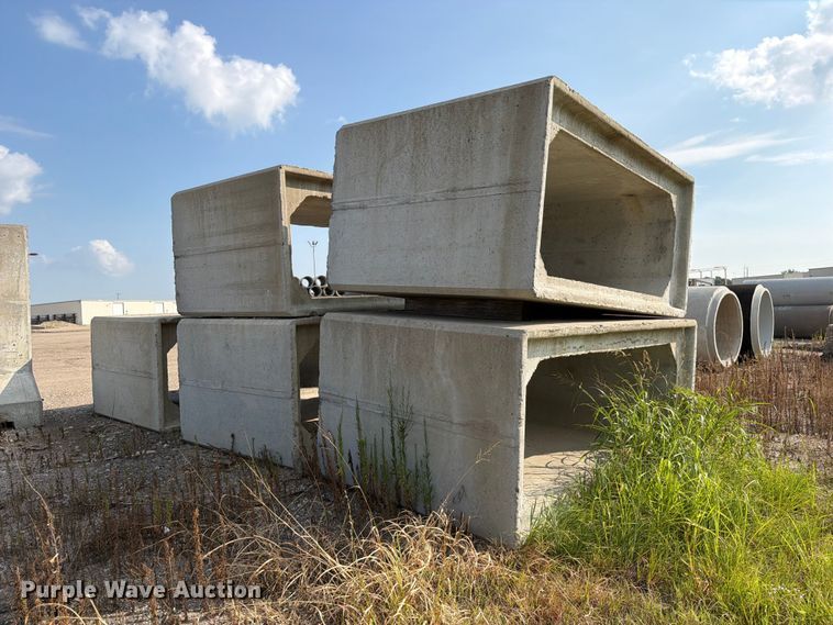 image for item MZ9705 (5) concrete box culverts