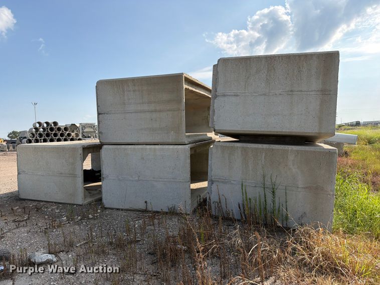 image for item MZ9705 (5) concrete box culverts
