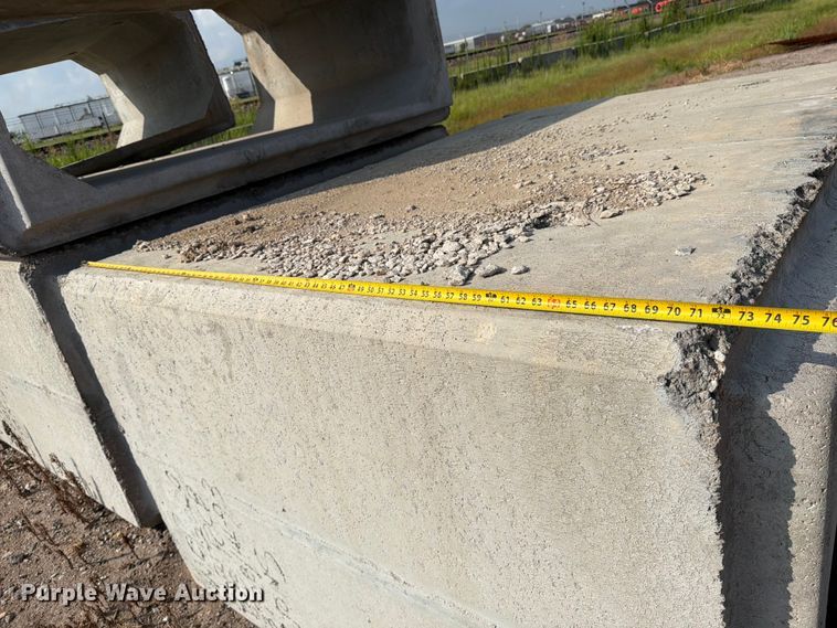 image for item MZ9705 (5) concrete box culverts