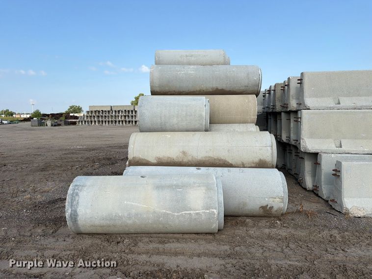 image for item MZ9707 Concrete drain pipes