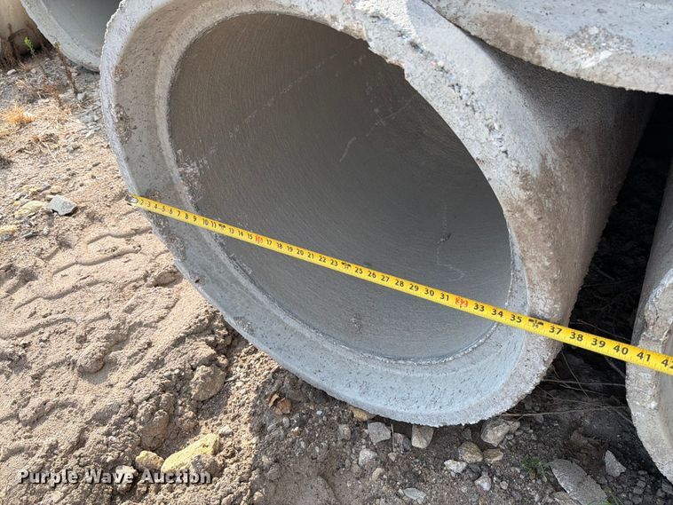 image for item MZ9709 Concrete drain pipes