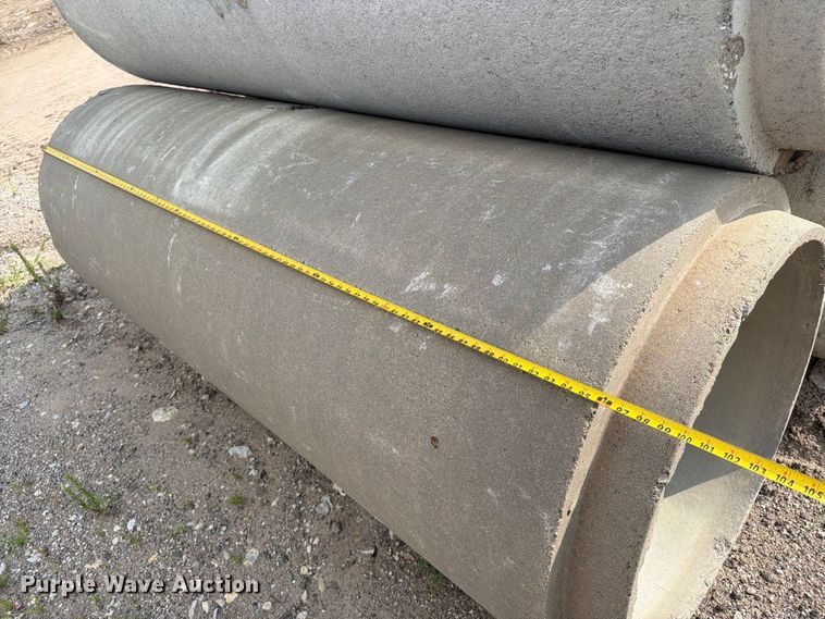 image for item MZ9709 Concrete drain pipes