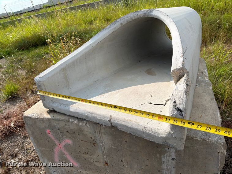 image for item MZ9710 Concrete drain pipes