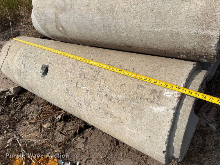 image for item MZ9713 Concrete pipe