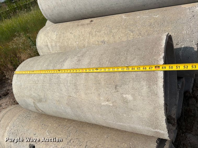 image for item MZ9713 Concrete pipe