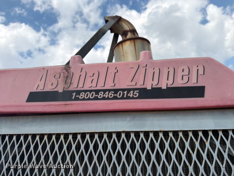 image for item MZ9714 Asphalt Zipper 480 cold planer