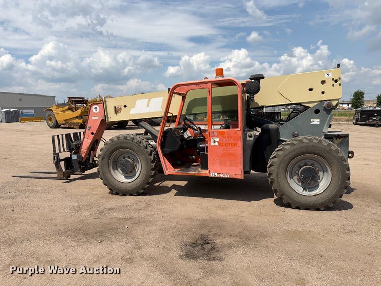 image for item MZ9719 2007 JLG G9-43A telehandler