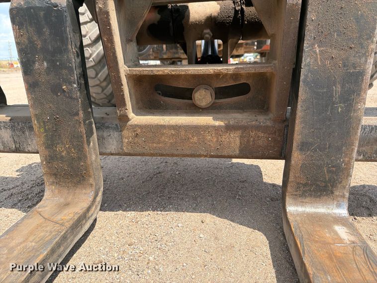 image for item MZ9719 2007 JLG G9-43A telehandler