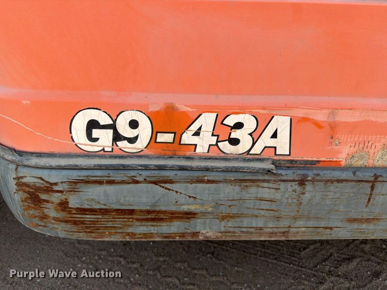 image for item MZ9719 2007 JLG G9-43A telehandler