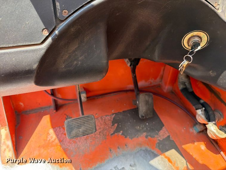 image for item MZ9719 2007 JLG G9-43A telehandler