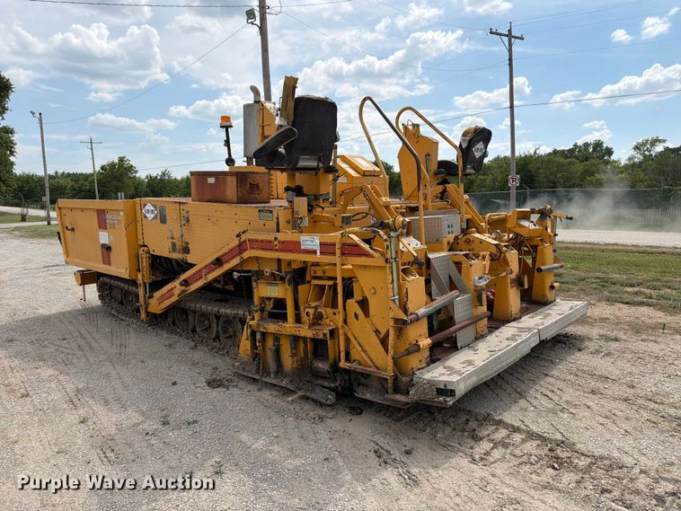 image for item MZ9726 1995 Blaw Knox PF-510 paver