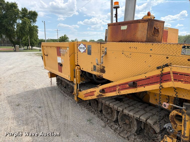 image for item MZ9726 1995 Blaw Knox PF-510 paver
