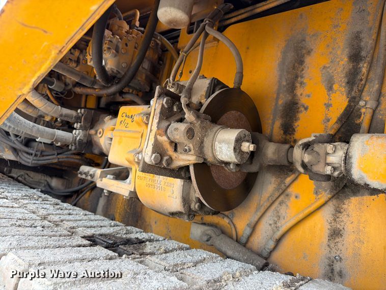 image for item MZ9726 1995 Blaw Knox PF-510 paver