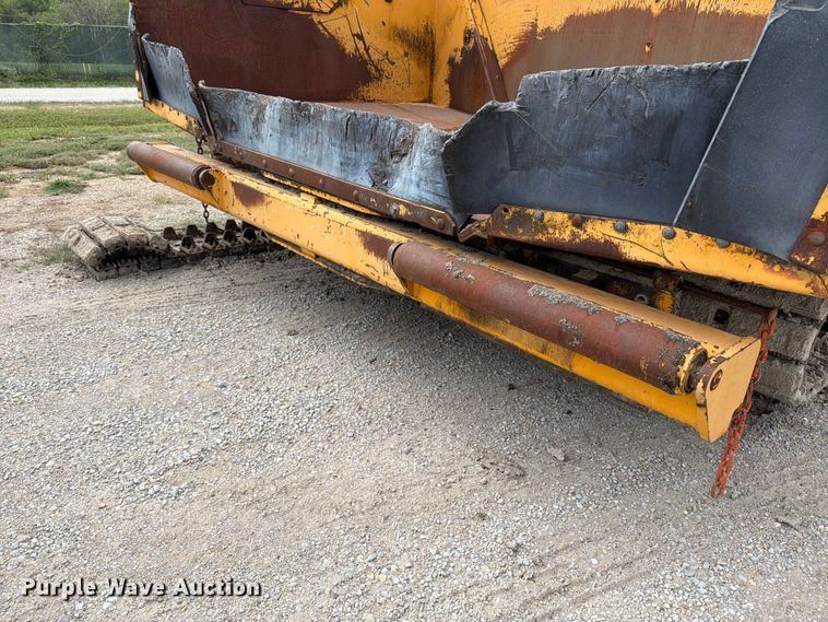 image for item MZ9726 1995 Blaw Knox PF-510 paver