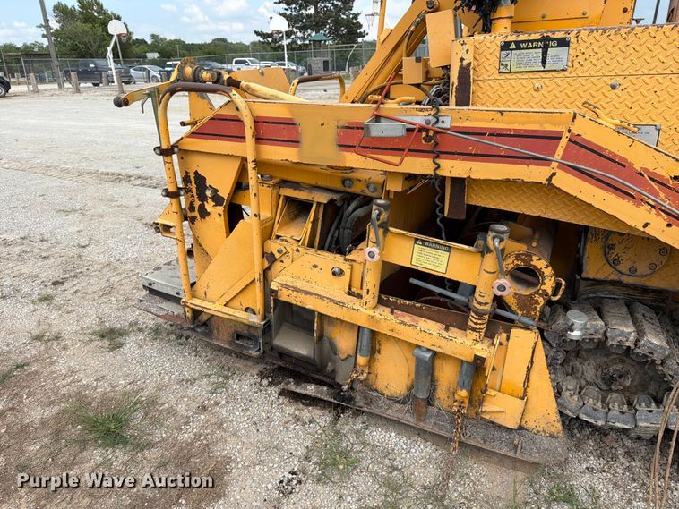 image for item MZ9726 1995 Blaw Knox PF-510 paver