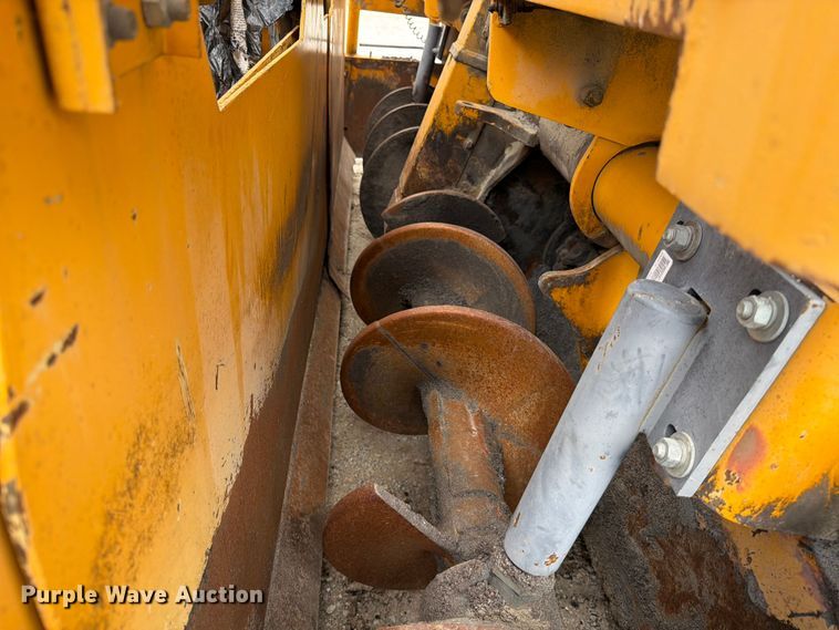 image for item MZ9726 1995 Blaw Knox PF-510 paver